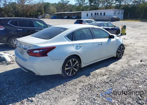 2017 Nissan Altima 2.5 Sr из США, поврежденный, VIN 1N4AL3APXHN350734